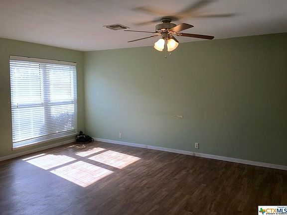 4th image of 2306 College Dr