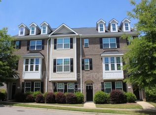 6000 Kentworth Dr, Holly Springs, NC 27540