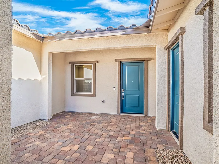 349 Tigullio Ave — Photo 31