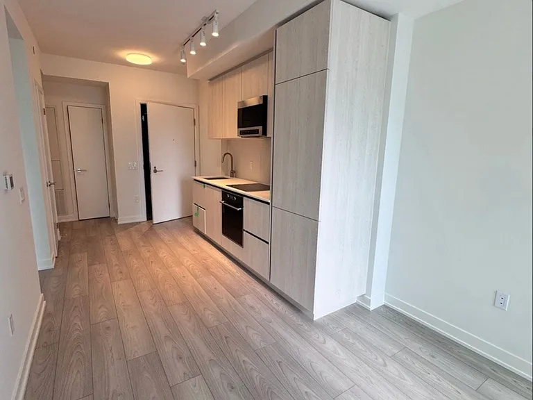 110 Broadway Ave #2513S — Photo 5