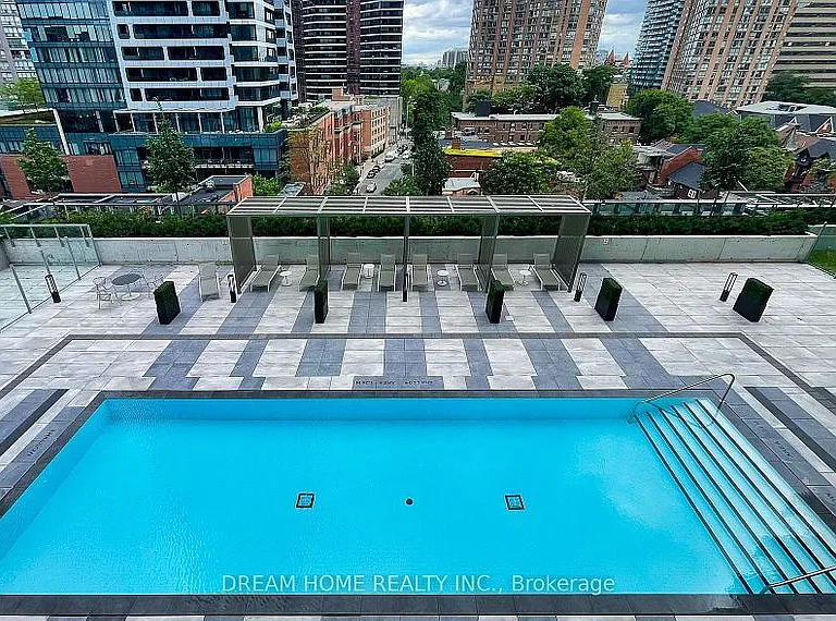 3 Gloucester St #901 — Photo 27