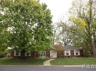 102 E Northgate Rd, Peoria, IL 61614