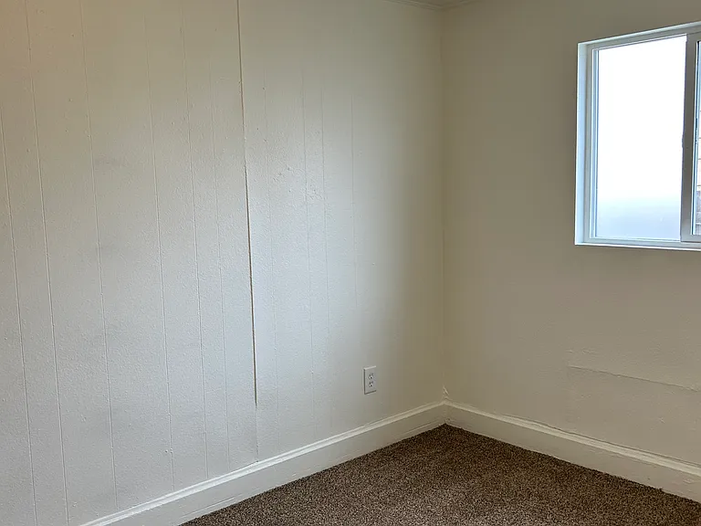 716 N 2nd St — Photo 5