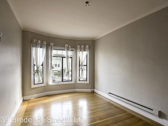 2nd image of 3239 Broderick St #1