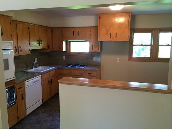 5th image of 213 Lois Ln