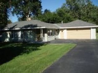 10441 Rawsonville Rd, Belleville, MI 48111