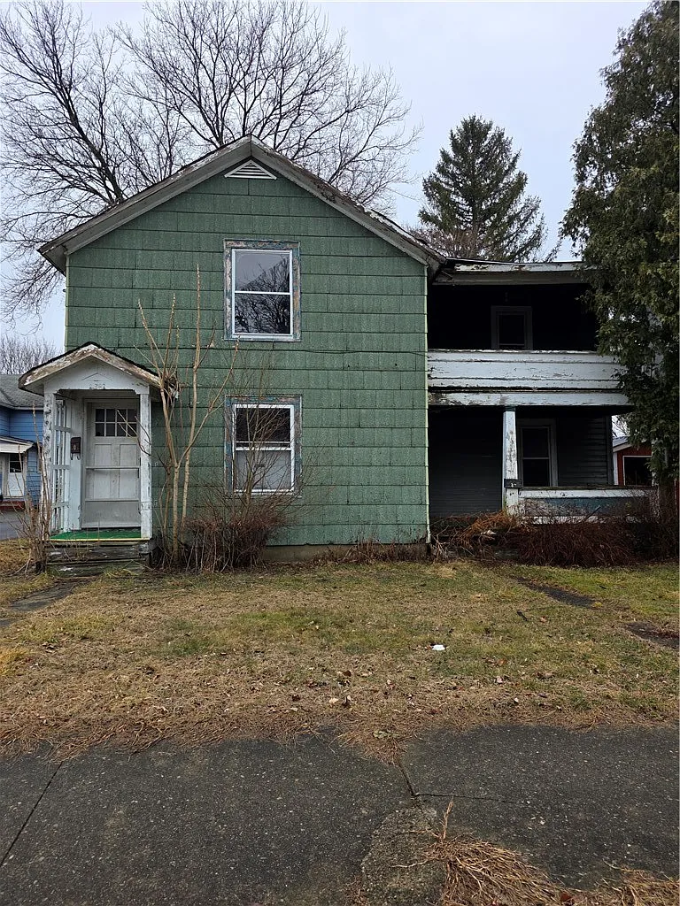 433 Pine St photo 1