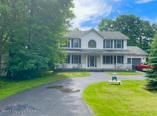 7127 Glouster Rd, Tobyhanna, PA 18466