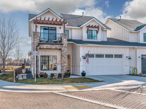 6686 N Asissi Ln, Meridian, ID 83646