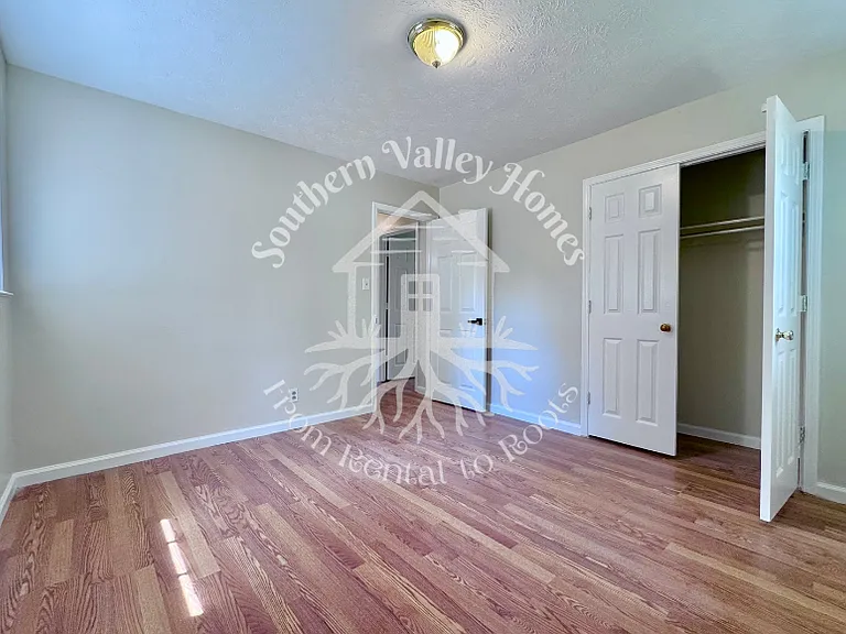 1634 Huntley Ridge Dr — Photo 18
