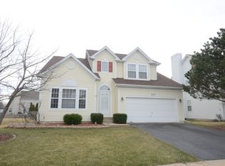 2209 Cheshire Dr, Aurora, IL 60502