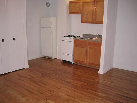 Rented by Rita S Citrin, LREB | media 2