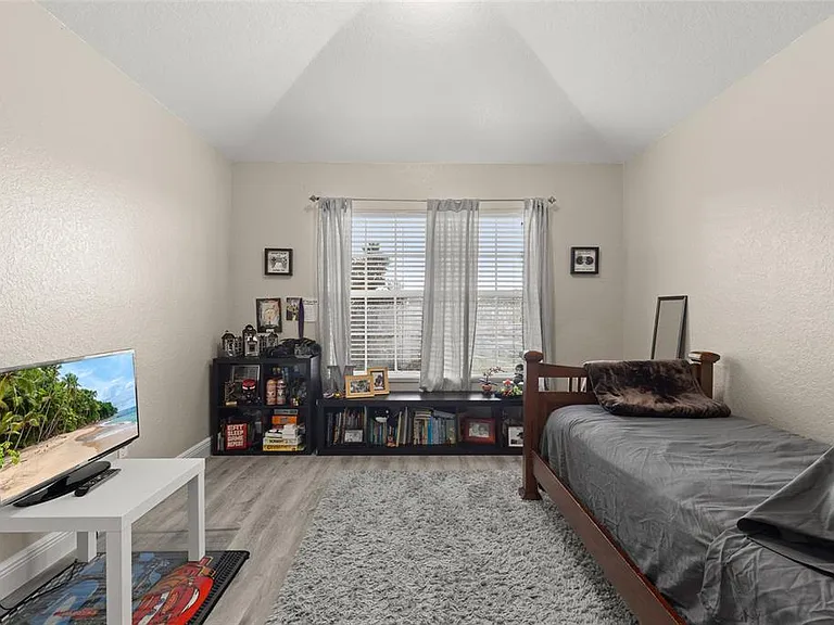 15048 Bellinkoff Ln — Photo 29