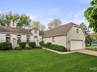 1 Glengarry Ln, Sugar Grove, IL 60554