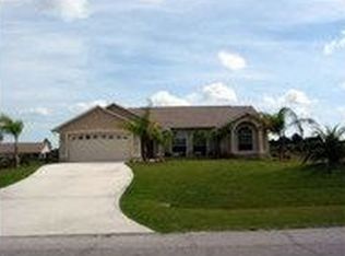 5912 NW Wolverine Rd, Port Saint Lucie, FL 34986