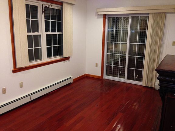 3rd image of 5824 85th St #2