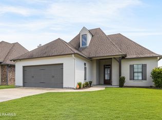 107 Timber Bark Rd, Lafayette, LA 70508