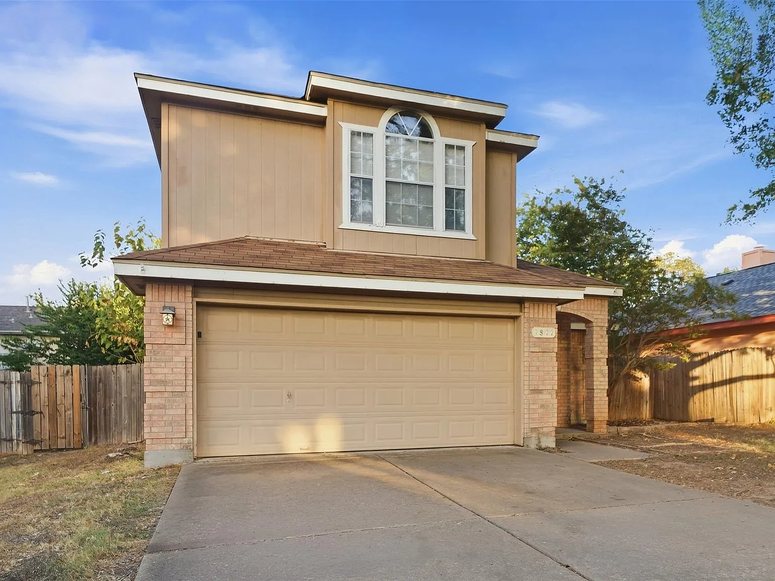 3 bed, 2.5 bath, 1572 sqft, $1,750 — Photo 2