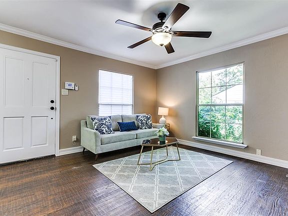 2nd image of 828 Mimosa Dr