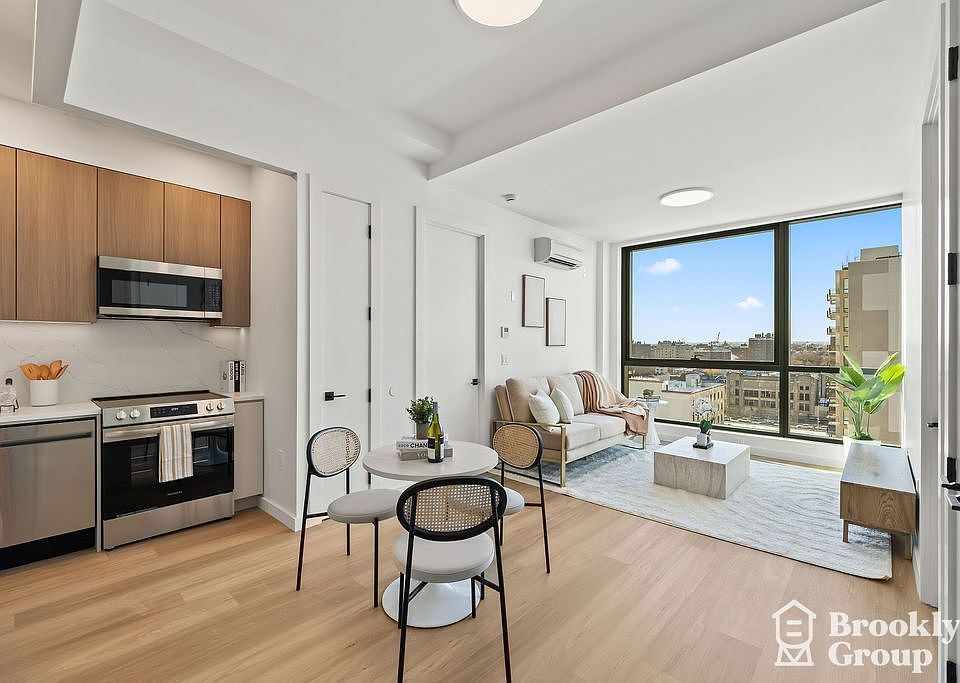 1st image of 556 Baltic St #511