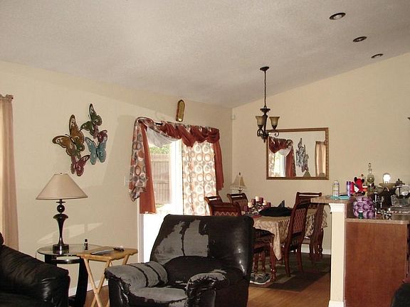 living room to dining