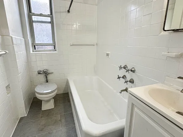 110-34 73rd Road image 6 of 11