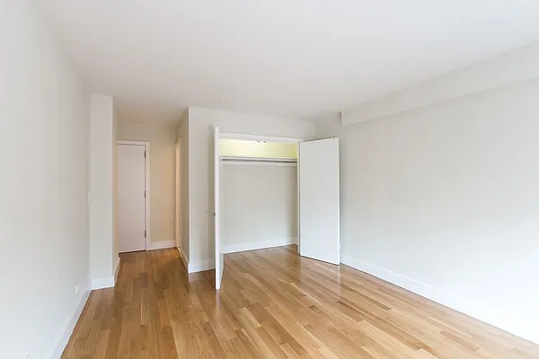 Rented by Stonehenge NYC LLC | media 27