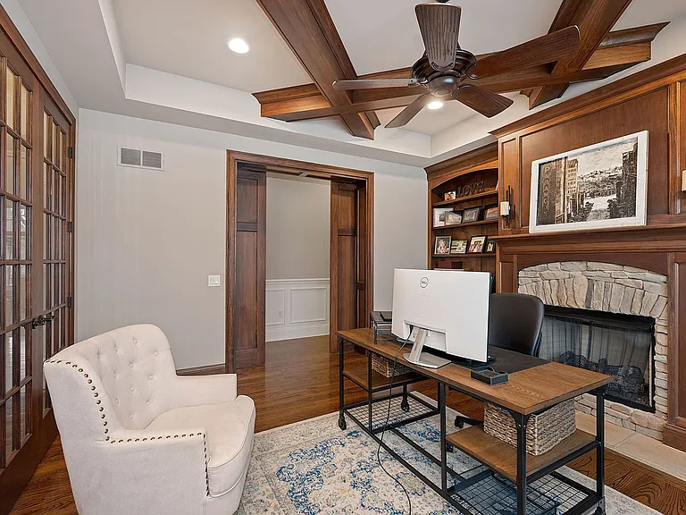 7715 Cathedral Hill Dr — Photo 41