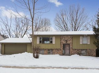 1345 E Bloomington St, Iowa City, IA 52245