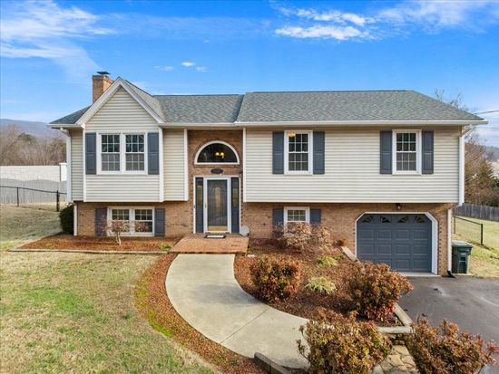 335 Fort Lewis Blvd, Salem, VA 24153