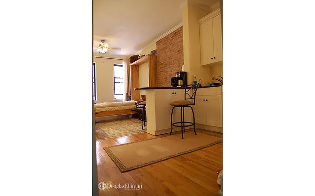 Rented by Douglas Elliman | media 24