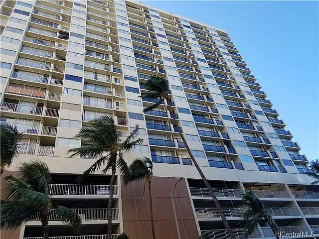 1 bed, 575 sqft, $2,699 — Photo 2
