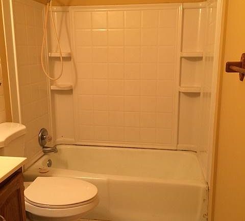 5th image of 8144 Whitebrook Dr