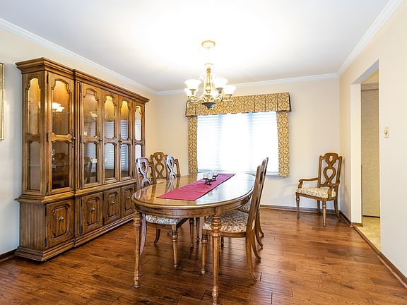 4th image of 15163 Larkspur Ln