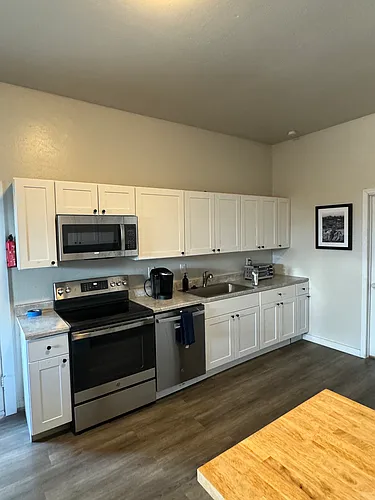 938 E Amelia Ave #2 Photo 1