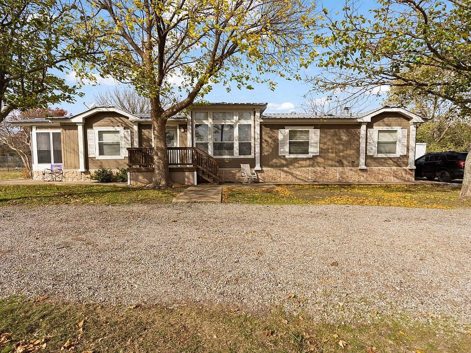 1st image of 12117 Mitchell Dr