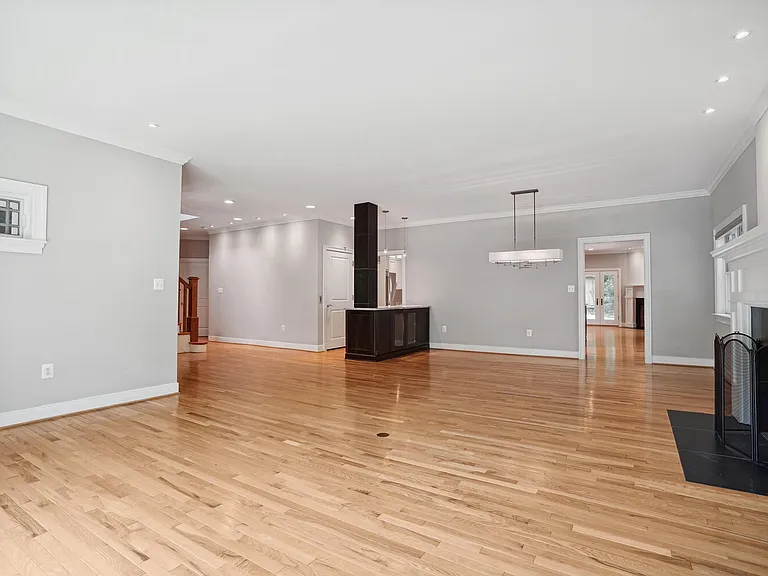 1530 Forest Villa Ln — Photo 16