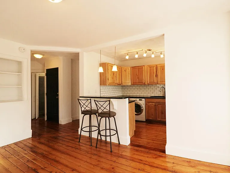 23 Ellsworth St #2 — Photo 9