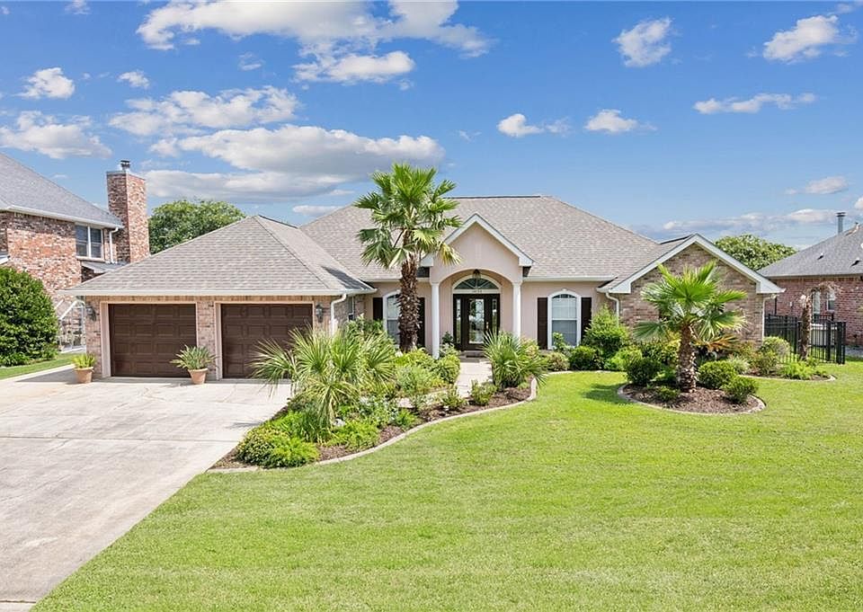 1st image of 14135 Riverlake Dr