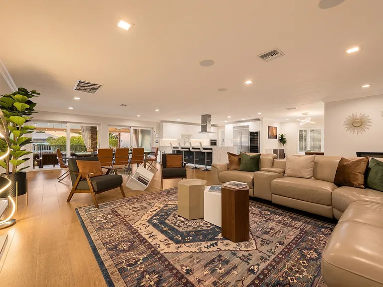 5841 Bayview Dr — Photo 4