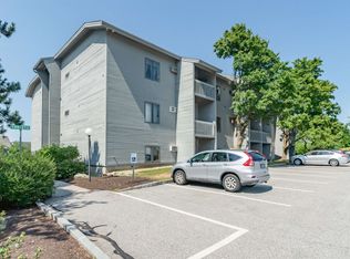 5 Tsienneto Rd UNIT 212, Derry, NH 03038