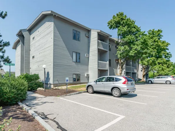 5 Tsienneto Road #212, Derry, NH 03038
