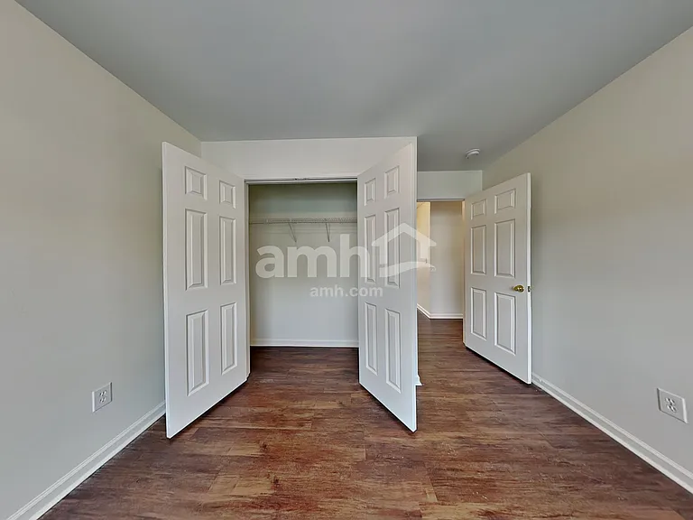 218 Bellport Dr — Photo 15