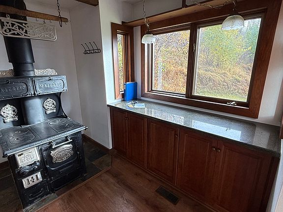 3rd image of 24313 Hamann Rd