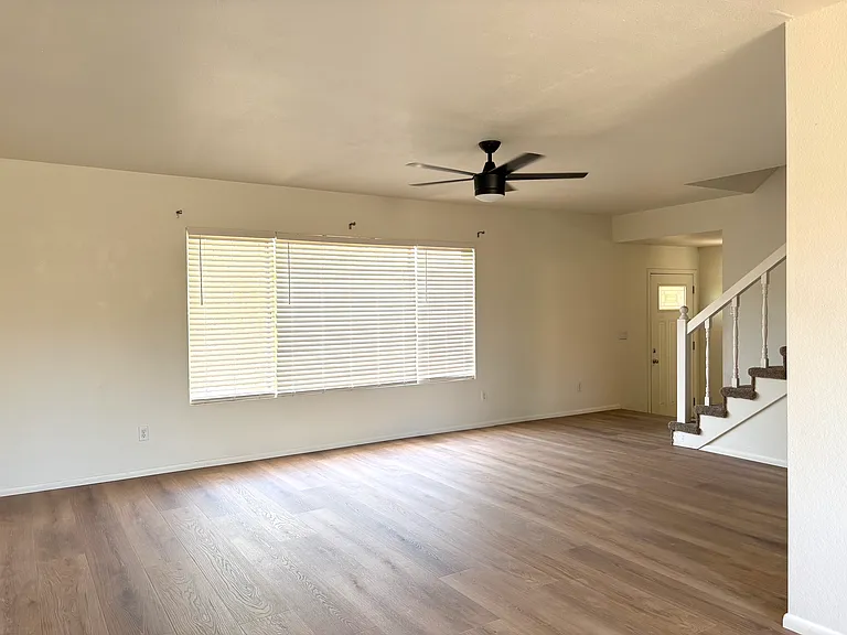 2715 S Cottonwood — Photo 12