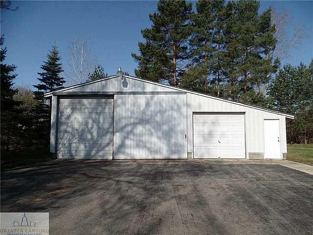 2nd image of 3765 Zimmer Rd