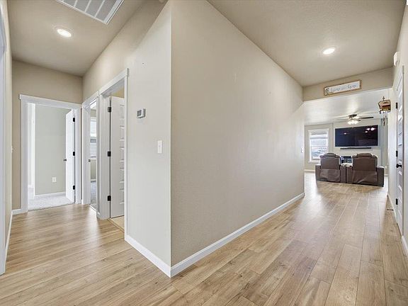 3rd image of 514 Constance Ave