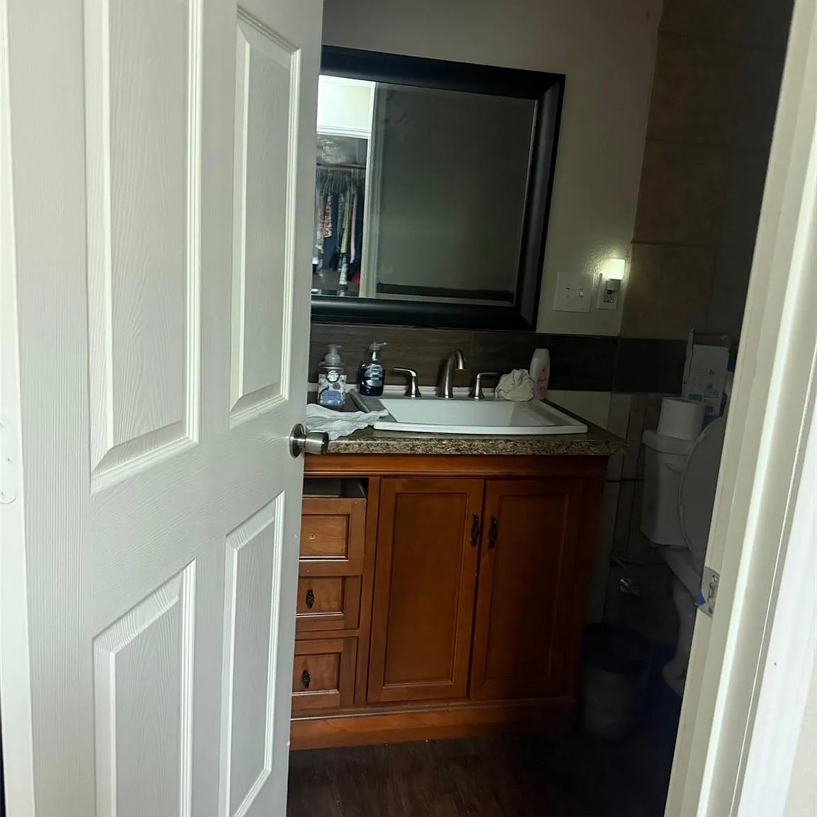 1 bed, 1.0 bath, 700 sqft, $1,100 — Photo 4