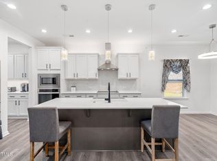 149 Curling Creek Dr, Clayton, NC 27527