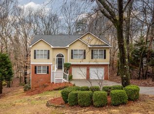 6608 Lake Run Dr, Flowery Branch, GA 30542